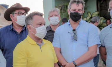 Prefeito Mailson, Sec. de infra estrutura,Sec ADM e Toda Sua equipe de trabalho